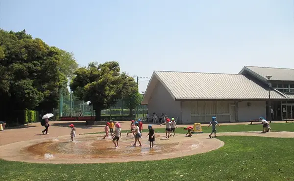 豊島区の雑司ヶ谷幼稚園｜文京区 新宿区の延長保育で目白台運動公園へ遠足